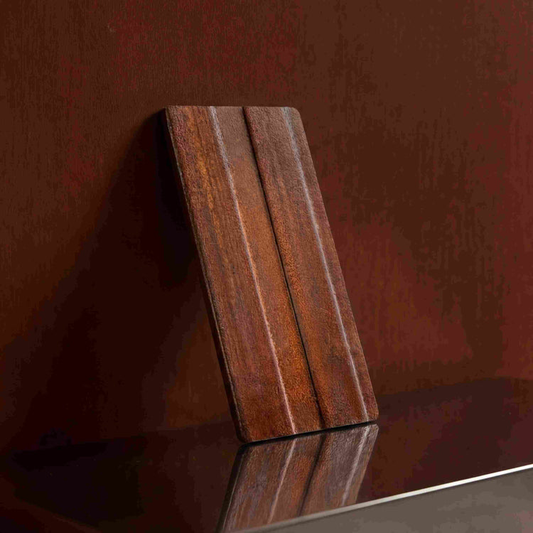 Rustic Linear — Sample